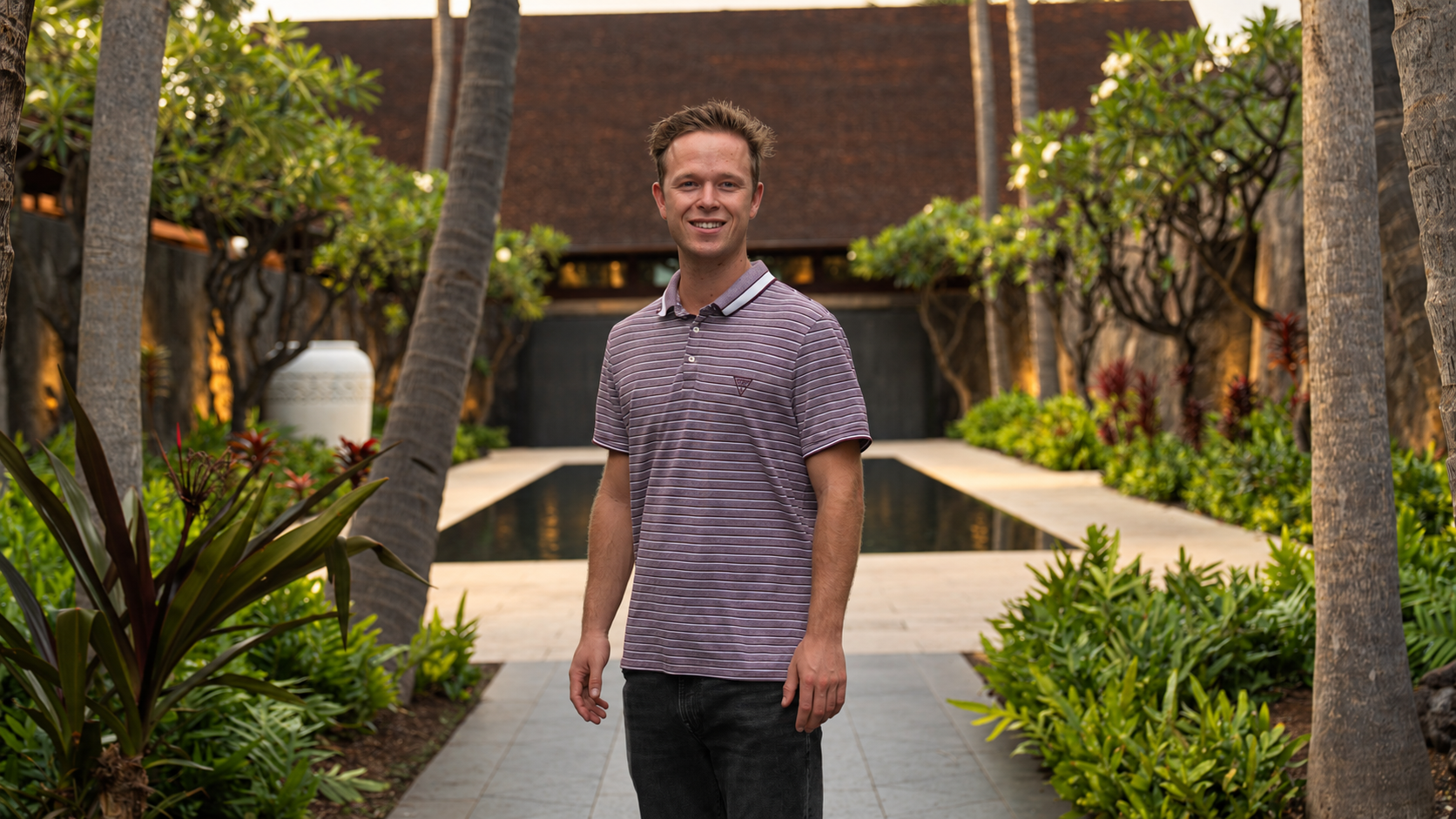 Bryton of Lumina Media photographing an Oahu property